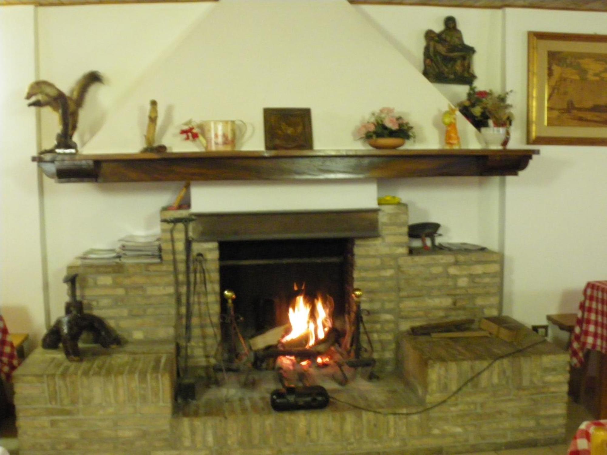 Agriturismo Orsaiola Urbania Exteriér fotografie
