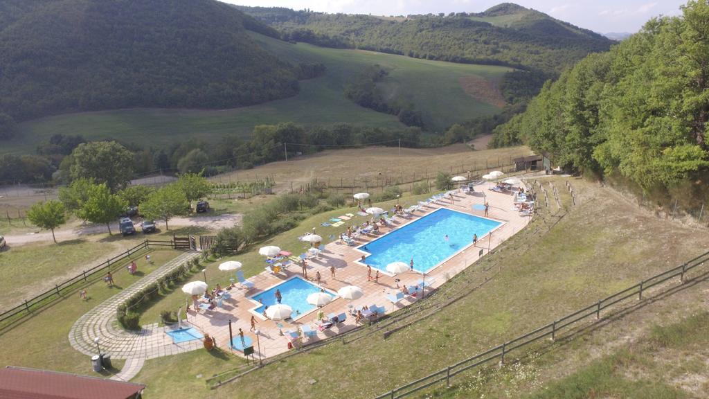 Agriturismo Orsaiola Urbania Exteriér fotografie